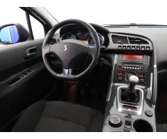 Peugeot 3008 2.0 HDi 110kW - 9