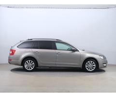 Škoda Octavia 2.0 TDI 110kW - 8