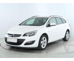 Opel Astra 2.0 CDTI 121kW - 3