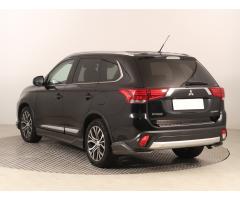 Mitsubishi Outlander 2.2 DI-D 110kW - 5