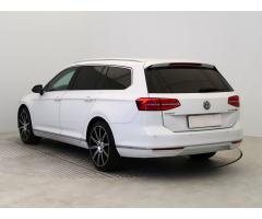 Volkswagen Passat 2.0 TDI 110kW - 5