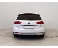 Volkswagen Passat 2.0 TDI 110kW - 6