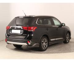 Mitsubishi Outlander 2.2 DI-D 110kW - 7