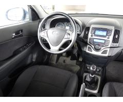 Hyundai i30 1.6 CRDi 66kW - 9