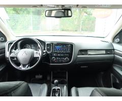 Mitsubishi Outlander 2.2 DI-D 110kW - 10