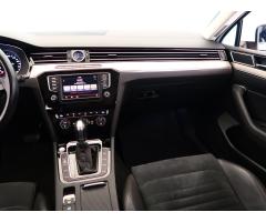 Volkswagen Passat 2.0 TDI 110kW - 11