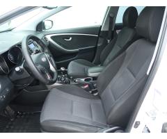 Hyundai i30 1.6 CRDi 81kW - 16