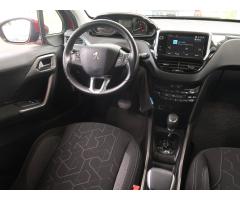 Peugeot 2008 1.2 PureTech 81kW - 9