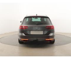 Volkswagen Passat 2.0 TDI 140kW - 6