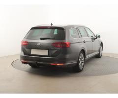 Volkswagen Passat 2.0 TDI 140kW - 7