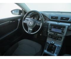 Volkswagen Passat 2.0 TDI 103kW - 9