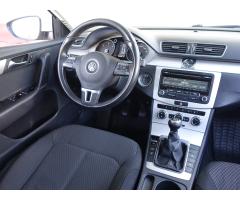 Volkswagen Passat 2.0 TDI 103kW - 9