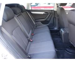 Volkswagen Passat 2.0 TDI 103kW - 13