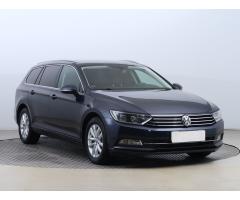 Volkswagen Passat 2.0 TDI 110kW - 1