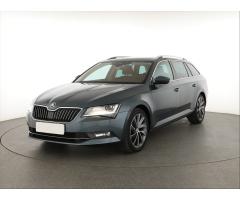 ŠKODA SUPERB COMBI 2.0TDI 140 LAURIN&K 4X4 DSG 7ST