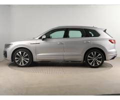 VW Passat 2,0Tdi DSG 140kW Elegance Variant 1 MAJ ČR