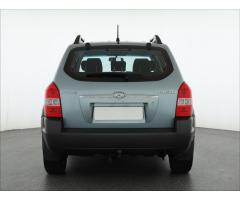 Hyundai Tucson 2.0 i 104kW - 6