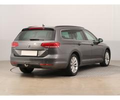 Volkswagen Passat 2.0 TDI 110kW - 7