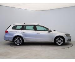 Volkswagen Passat 2.0 TDI 103kW - 8