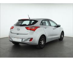 Hyundai i30 1.6 CRDi 81kW - 13