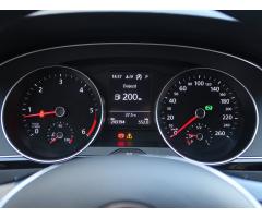 Volkswagen Passat 2.0 TDI 110kW - 17