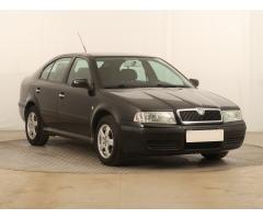 ŠKODA SUPERB COMBI 2.0TDI 140 LAURIN&K 4X4 DSG 7ST