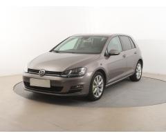 Volkswagen Golf Variant R-Line mHEV DSG Zlevněno o 16 000 Kč