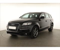 Audi Q7 quattro tiptronic DSG Zlevněno o 21 000 Kč