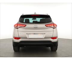 Hyundai Tucson 1.7 CRDi 85kW - 6