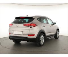 Hyundai Tucson 1.7 CRDi 85kW - 7