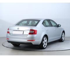 Škoda Octavia 1.8 TSI 132kW - 7