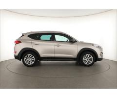 Hyundai Tucson 1.7 CRDi 85kW - 8