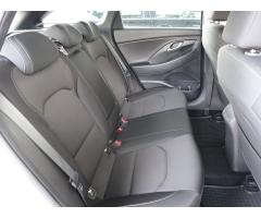 Hyundai i30 1.4 T-GDI 103kW - 13