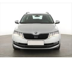 ŠKODA SUPERB COMBI 2.0TDI 140 LAURIN&K 4X4 DSG 7ST