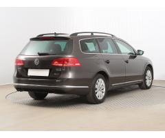 Volkswagen Passat 2.0 TDI 103kW - 7