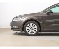 Volkswagen Passat 2.0 TDI 103kW - 20