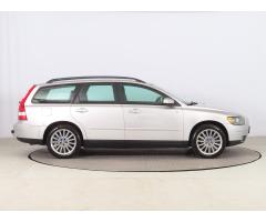 Volvo V50 2.4 i 125kW - 8