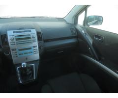 Toyota Corolla Verso 2.2 D-4D 100kW - 11