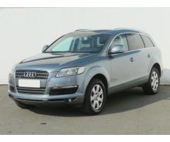 Audi Q7 quattro tiptronic DSG Zlevněno o 21 000 Kč