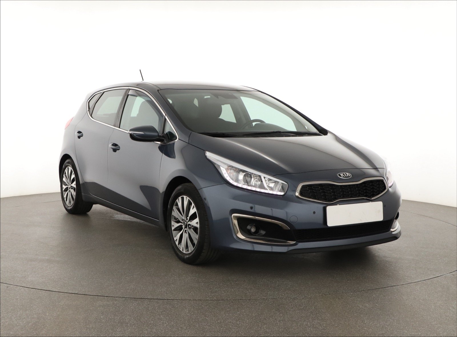 Kia Cee`d 1.6 GDI 99kW - 1