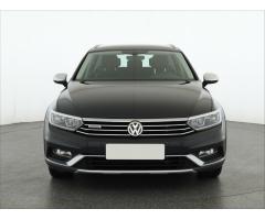 Volkswagen Passat 2.0 TDI 110kW - 2