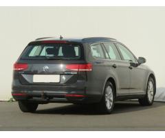 Volkswagen Passat 2.0 TDI 110kW - 7