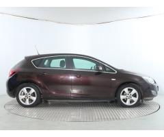 Opel Astra 1.4 T 103kW - 8