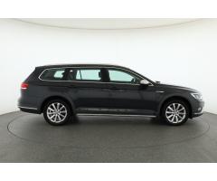 Volkswagen Passat 2.0 TDI 110kW - 8