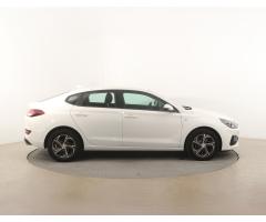 Hyundai i30 1.6 CRDi MHEV 100kW - 8