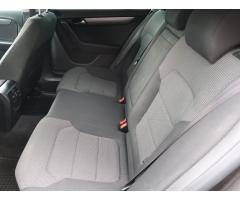 Volkswagen Passat 2.0 TDI 103kW - 15