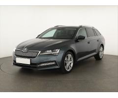 ŠKODA SUPERB COMBI 2.0TDI 140 LAURIN&K 4X4 DSG 7ST