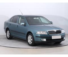 ŠKODA SUPERB COMBI 2.0TDI 140 LAURIN&K 4X4 DSG 7ST