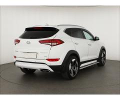 Hyundai Tucson 2.0 CRDi 100kW - 7