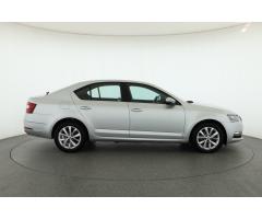 Škoda Octavia 1.6 TDI 85kW - 8